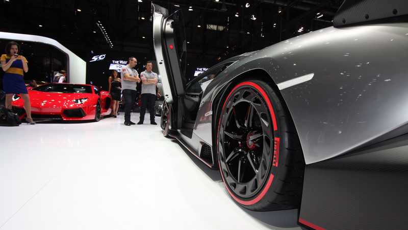 Illustration for article titled Meet The Guys Who Paid $4 Million For The Lamborghini Veneno Before Seeing It